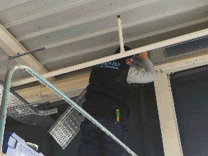 Benjamin Ravalet pose du chemin de cable pose du chemin cable easy gym st médard en jalles Benjamin Ravalet